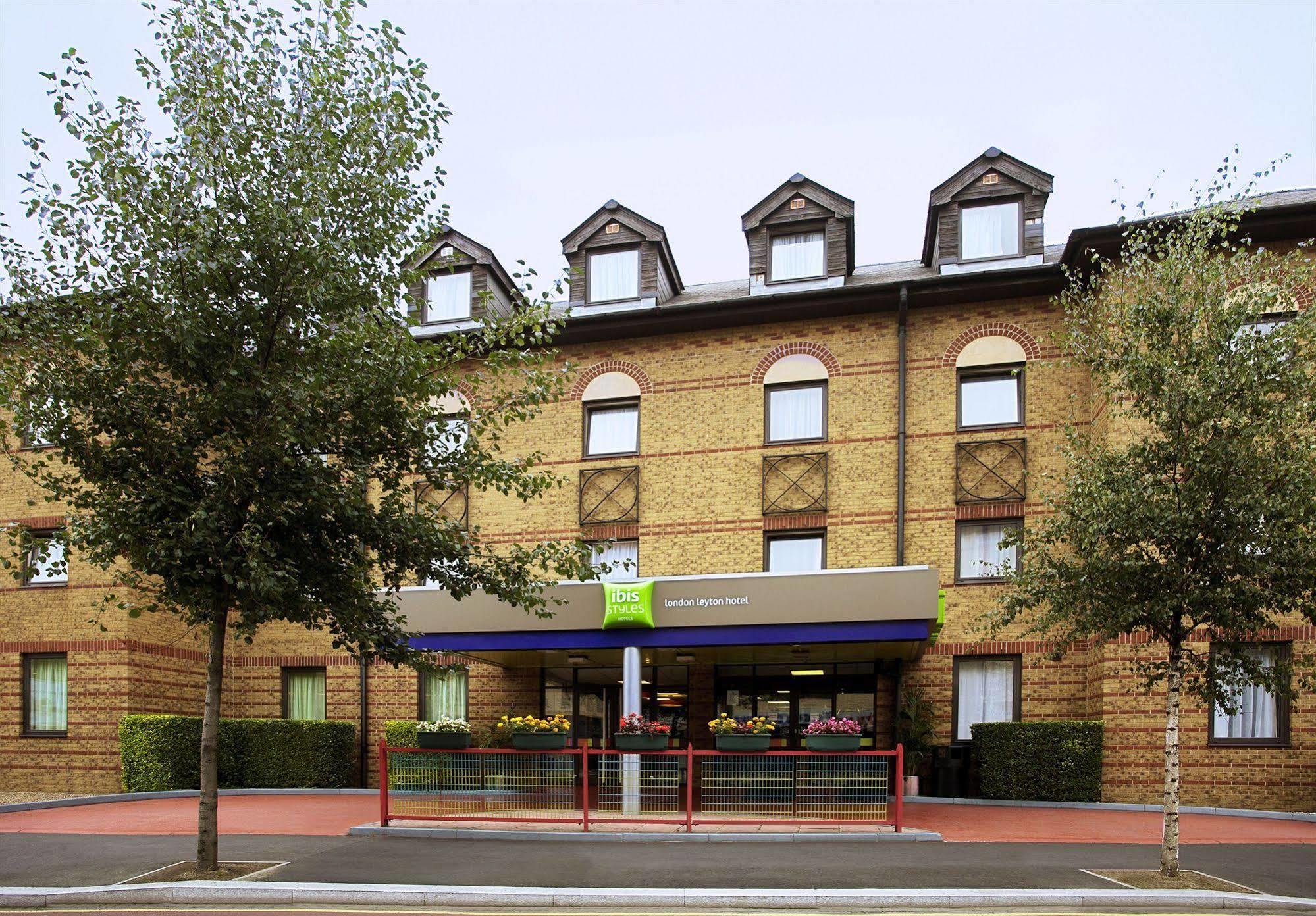 Hotel Ibis Styles London Walthamstow Exterior foto